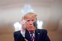 U.S. President Donald Trump delivers a statement about his acquittal in his Senate impeachment trial during an event celebrating his acquittal in the East Room of the White House in Washington, U.S., Feb. 6, 2020. (Reuters Photo) 