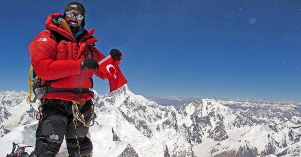 Mountaineer Aims To Become First Turk To Summit Everest Without Oxygen Daily Sabah