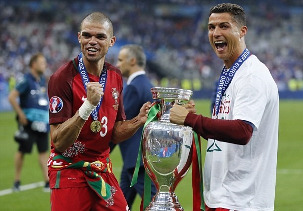 Pepe (L) and Ronaldo (AP Photo)