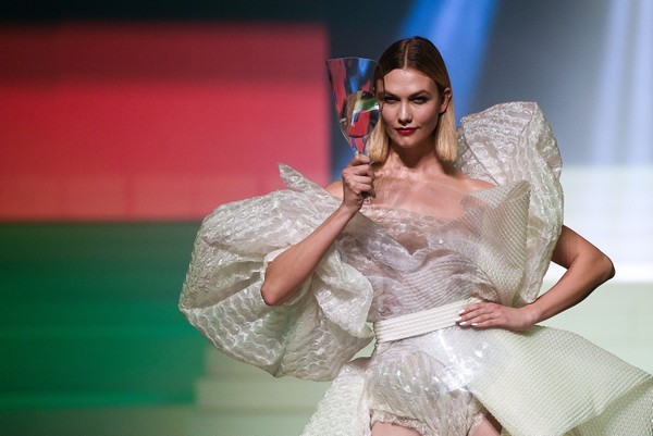 US model Karlie Kloss presents a creation by Jean Paul Gaultier during the Women's Spring-Summer 2020 Haute Couture collection fashion show in Paris, on January 22, 2020. (AFP Photo)