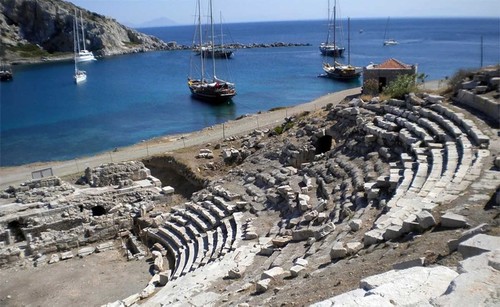 دعوة للاستمتاع بمهرجان أزهار اللوز السنوي في شبه جزيرة داتشا