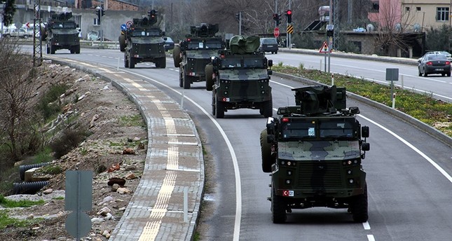 الجيش التركي يرسل تعزيزات عسكرية إلى الحدود السورية