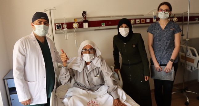 المواطن السوري محمد أديب زين في مشفى كليس الحكومي، جنوبي تركيا بعد العملية الأناضول