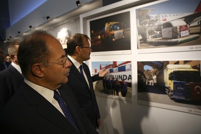 Akdağ (L) and Çavuşoğlu attended to the exhibition in Ankara. (AA Photo)