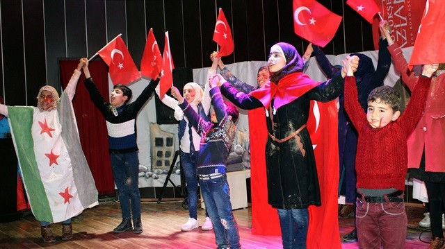 u201cThank you Turkeyu201d is a project of a childrenu2019s theater class, between ages 8-15, at the Ensar community center in Gaziantep, a city that has a high population of Syrian refugees.
