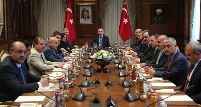 الرئيس أردوغان يستقبل وفدا من النواب التركمان المنتخبين في مجلس النواب العراقي