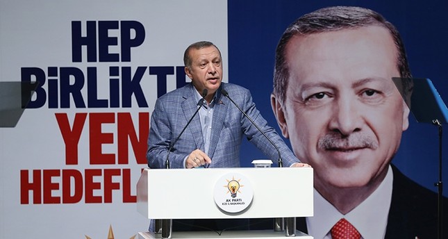 أردوغان: لا بد من إجراء تغييرات في كوادر العدالة والتنمية