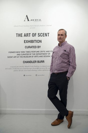 Chandler Burr created the position of perfume critic for the New York Times in 2006 and wrote for the newspaper until 2010.