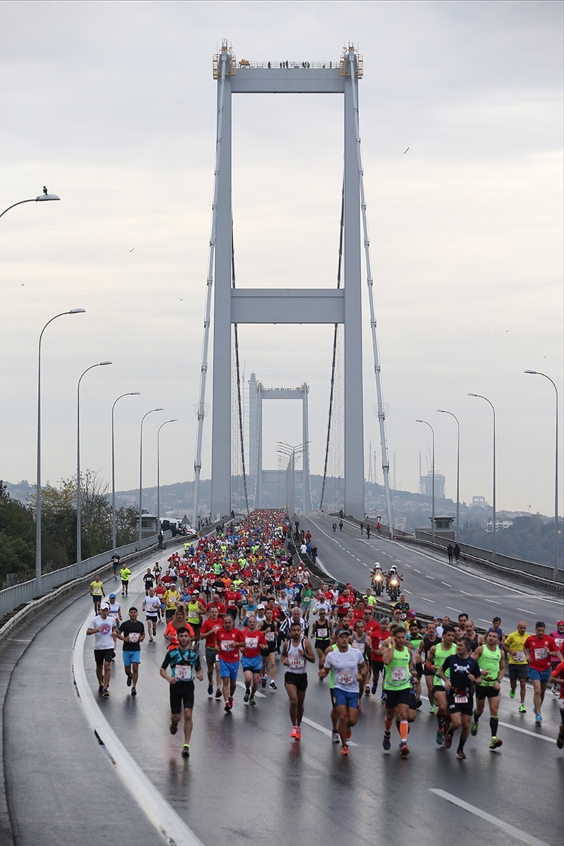 Over 100,000 runners take part in 39th Vodafone Istanbul Marathon 