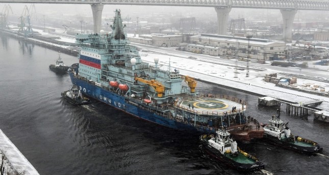 World's largest nuclear-powered icebreaker completes test run in Russia