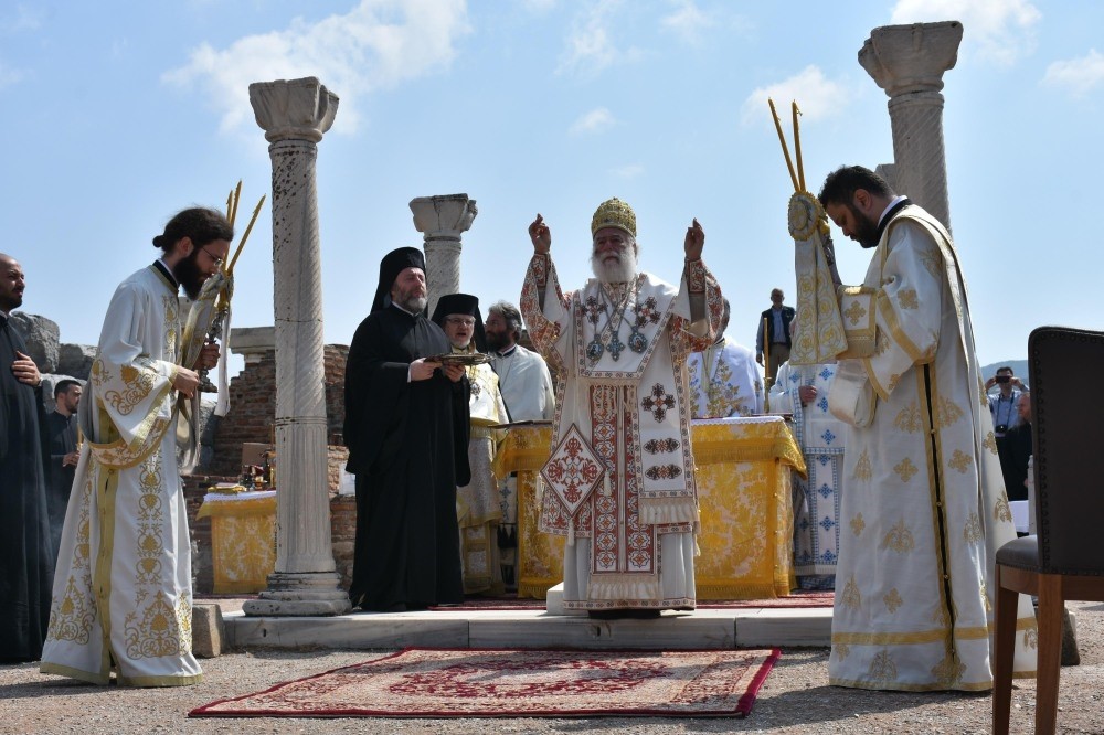 Orthodox Christians gather in Turkey to remember St. John in ancient Ephesus | Daily Sabah