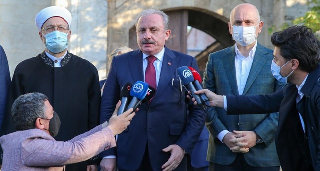 رئيس البرلمان التركي يؤكد حق الفلسطينيين في الدفاع عن أنفسهم