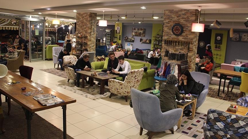 While keeping the core concept of her furniture and decoration shop in place, the cafe owner has created a unique business that combines a quaint cafe with her love of selling home decor.