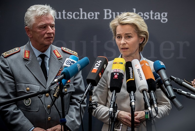 German Defence Minister Ursula von der Leyen (R) and Volker Wieker, inspector general of the German armed forces Bundeswehr, give a statement on May 10, 2017 in Berlin (AFP Photo)