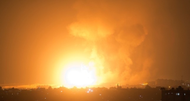 انفجار ناتج عن قصف إسرائيلي على أحد المواقع في غزة  أسوشيتد برس