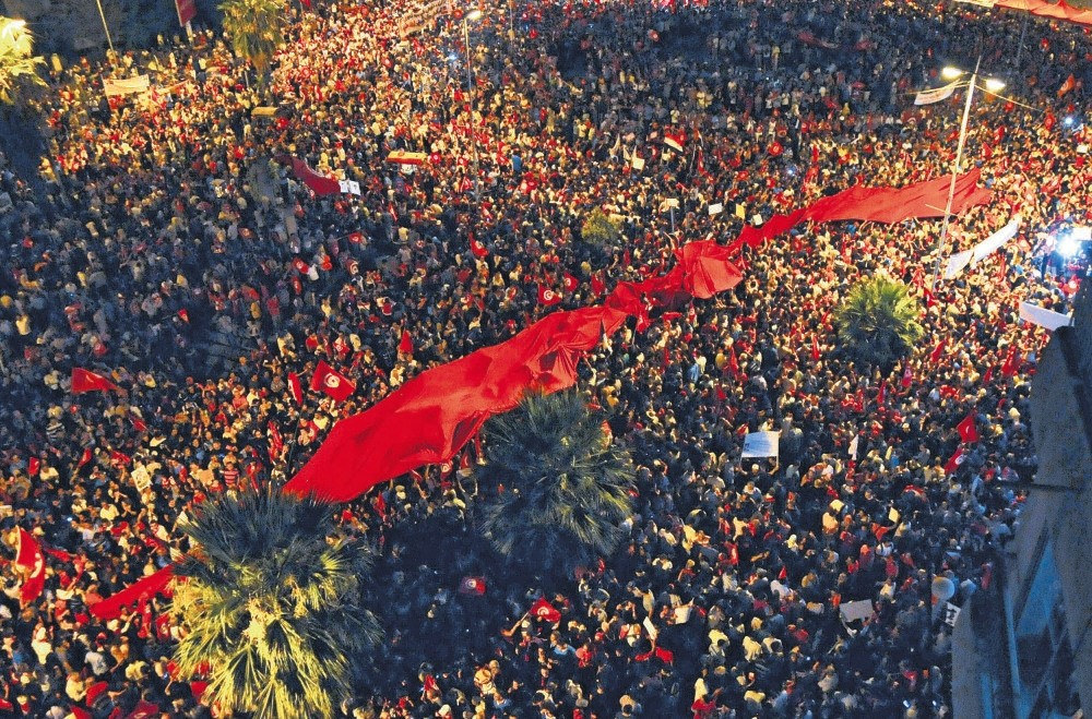 Citizens protest against Tunisia's government, Aug. 6, 2013 in Tunis.