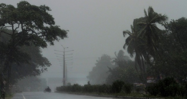 الإعصار فاني يضرب شرق الهند والسلطات تجلي مليون شخص من المنطقة