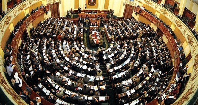 البرلمان المصري يوافق على قرار السيسي تمديد حالة الطوارئ لمدة 3 أشهر إضافية