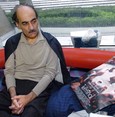 وفاة المعارض الإيراني المستوحى عنه فيلم ذا ترمنال في مطار شارل ديغول