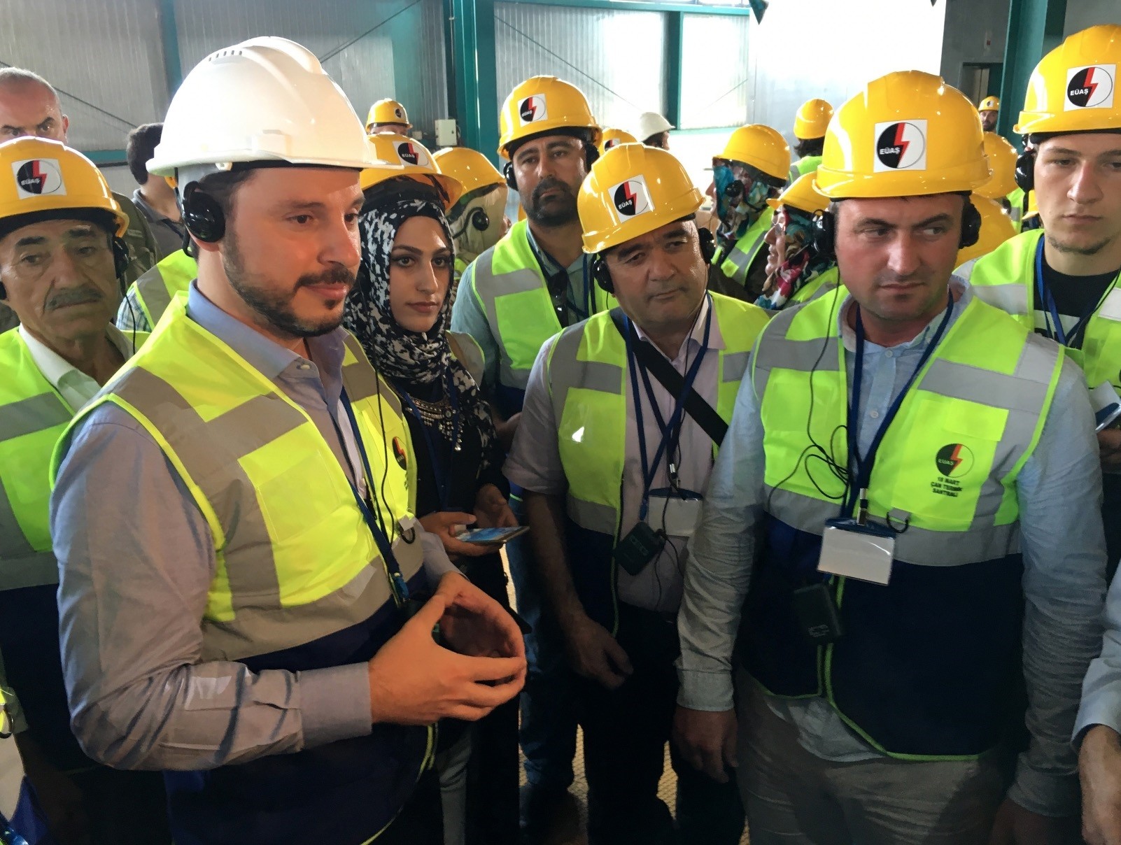 Energy Minister Berat Albayrak, first from left, visits to the new-generation u00c7an thermal power plant.