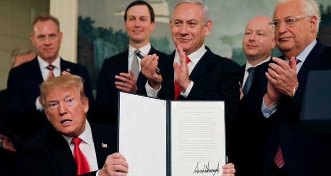 For Those Who Think Trump is Not a Globalist Trump-signs-declaration-recognizing-israeli-sovereignty-over-golan-heights-1553540842179