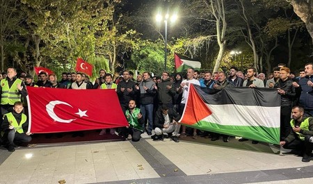 مظاهرات في مدن تركية تنديداً بقصف إسرائيل لمشفى في غزة