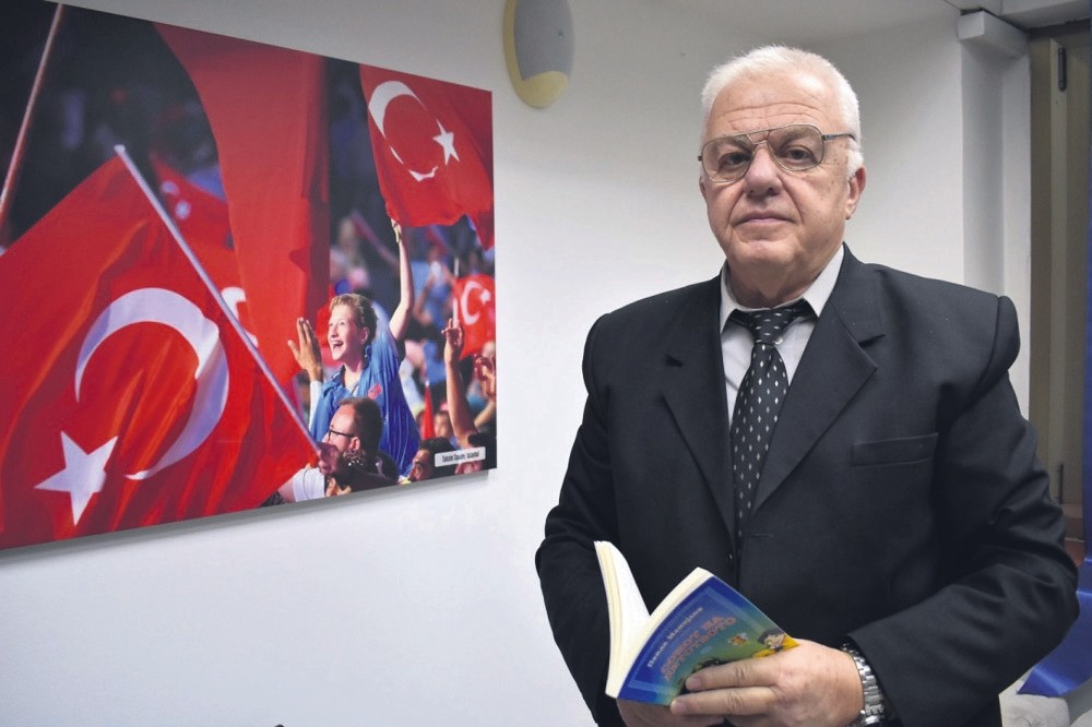 Pande Manojlov aims to create awareness about the injustice being done to Palestinians through his poems and writings.