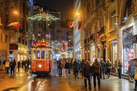 Istanbulu2019s Beyou011flu district will host a Christmas market, a comedy night and an expat gathering in the last days of 2018.