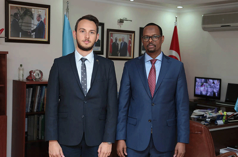 Daily Sabahu2019s Yunus Paksoy with Somali Ambassador to Ankara Jama Abdullahi Mohamed. (DS Photo)