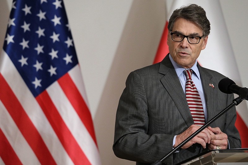U.S. Secretary of Energy Rick Perry speaks during a joint media conference with Polish Minister of Energy Krzysztof Tchorzewski after their meeting in Warsaw, Nov. 8, 2018. (EPA Photo)