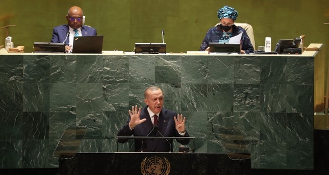 أردوغان يدعو واشنطن لتحمل مسؤولية أكبر في مسألة اللاجئين الأفغان