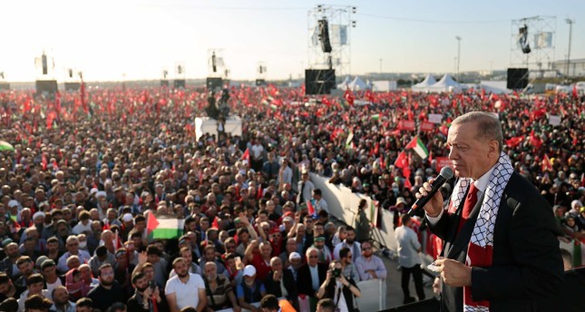 الرئيس التركي رجب طيب أردوغان خلال كلمة له في تجمع فلسطين الكبير في مطار أتاتورك بإسطنبول، 28-10-2023 صورة: الأناضول