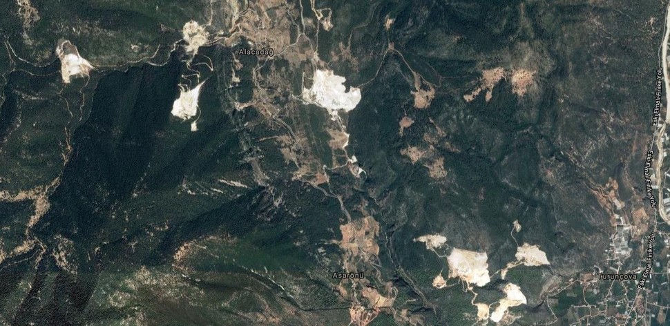 This image from Google Maps shows the extent of damage to forests by stone quarries near the Alacadağ village in Finike, Antalya