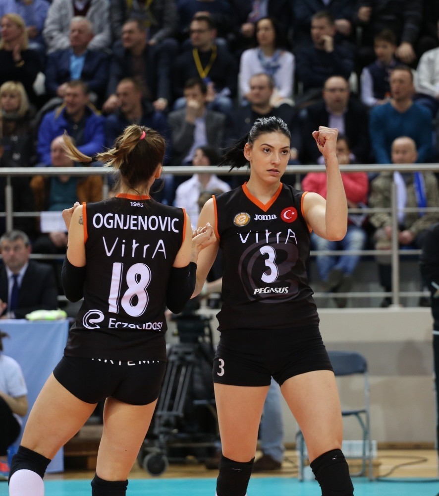 Minchanka could not find a way to stop Eczacu0131bau015fu0131's players like Tijana Boskovic and Maja Ognjenovic.