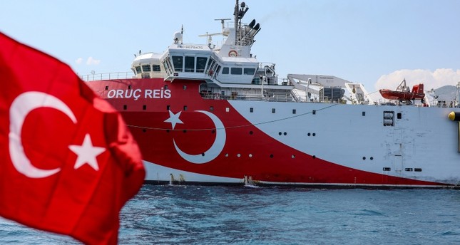 سفينة الأبحاث والمسح السيزمي التركي أوروتش رئيس DHA