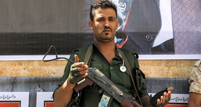 مقاتل حوثي في صنعاء الفرنسية
