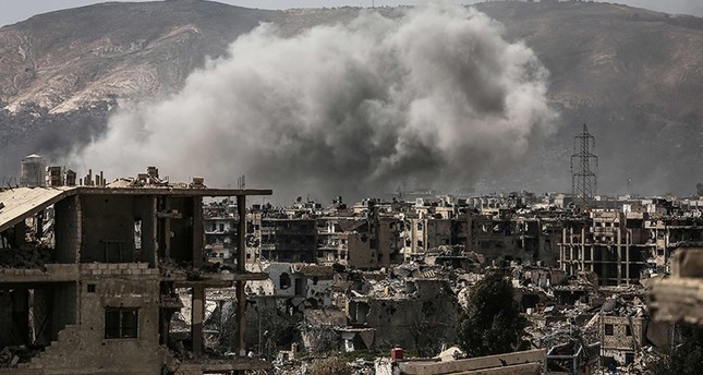غارات جوية مكثفة على شرق دمشق غداة هجوم مقاتلي المعارضة