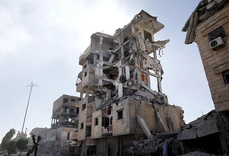 Houses destroyed by fighting between Syrian Democratic Forces (SDF) and Daesh terrorists are pictured in Raqqa's old city, Syria, Oct. 5, 2017. (Reuters Photo)