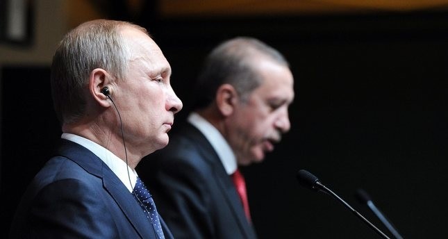 بوتين يؤكّد لأردوغان وقوف بلاده إلى جانب الحكومة التركية المُنتَخبة