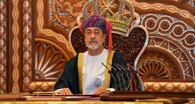 سلطان عمان الجديد: مستمرون على نهج الراحل قابوس في عدم التدخل في شؤون الغير