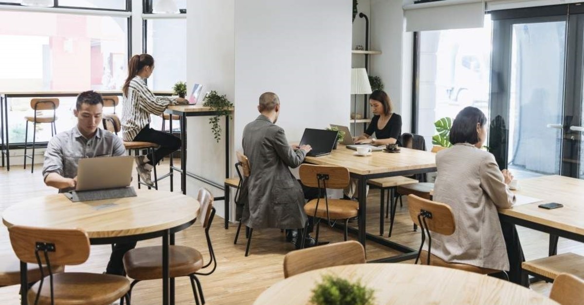 Many startups, freelancers and businesses have started embracing the concept of coworking. (JohnnyGreig / iStock Photo)