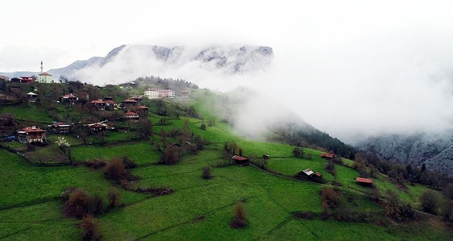 جبال كرة التركية.. لوحة جمال طبيعية وحاضنة للتنوع البيئي