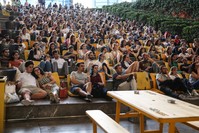 People gathered to watch films at Amfi, courtesy of Zorlu PSM.