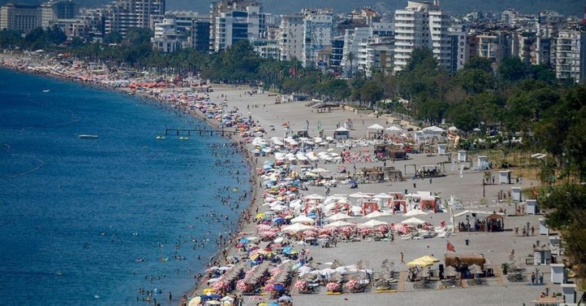 Antalya welcomed some 13.6 million tourists throughout the whole of 2018. (AA Photo)