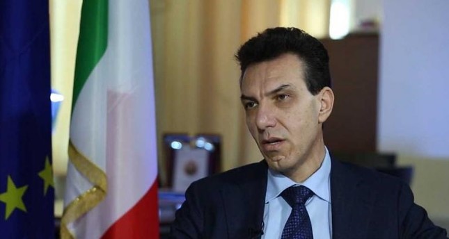 السفير الإيطالي لدى ليبيا جوزيبي بيروني