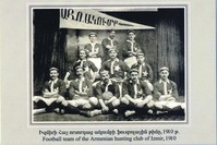 The football team of Armenian hunting club of u0130zmir in 1910.