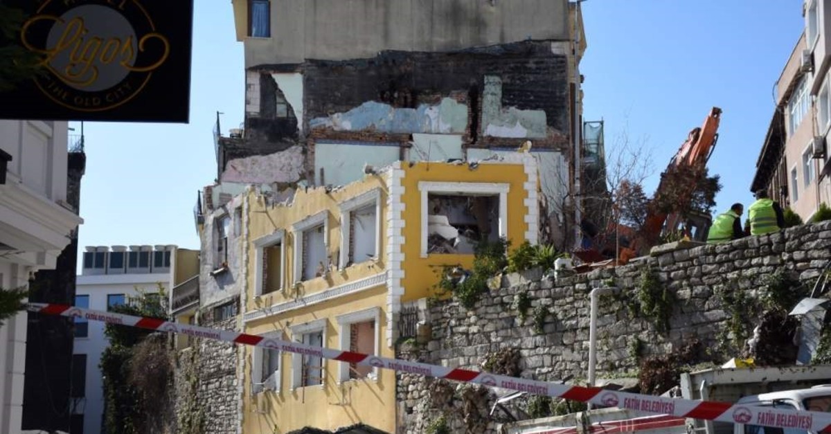 Demolition Begins For Hotel On The Istanbul City Wall Daily Sabah