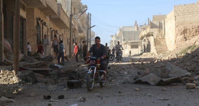 الطيران الروسي يشن أعنف غارات منذ شهر على محافظة إدلب السورية