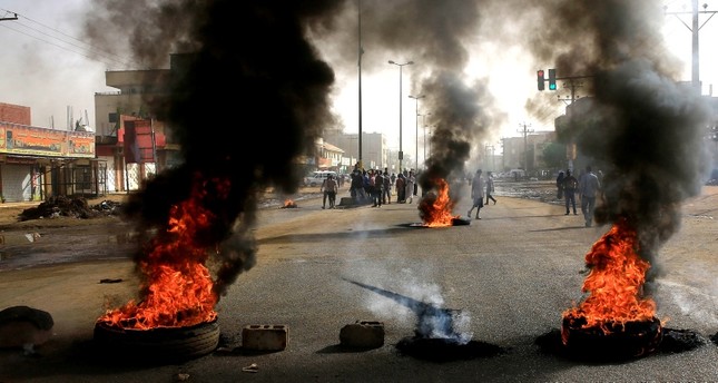 حركة الاحتجاج السودانية تعلن الدخول في عصيان مدني ابتداء من الأحد