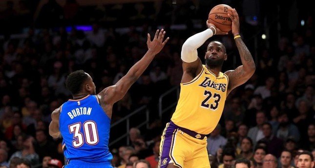 Lebron Lakers >> Lebron Makes Nba History As Lakers Defeat Thunder Daily Sabah Lebron Lakers >> Lebron Makes Nba History As Lakers Defeat Thunder Daily Sabah